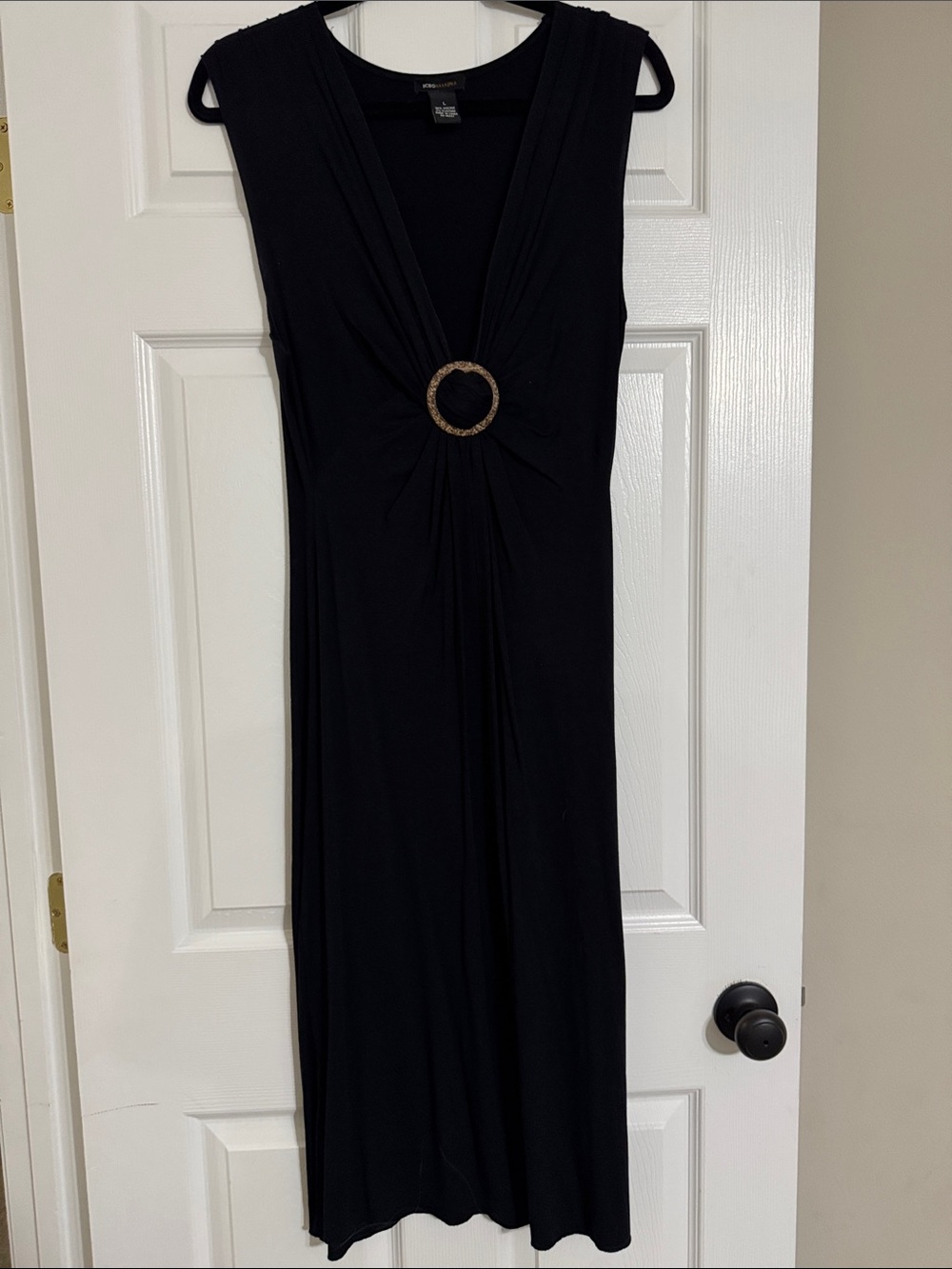 BCBGMaxAzria Black Sleeveless V-Neck Midi Dress with Gold Ring Accent